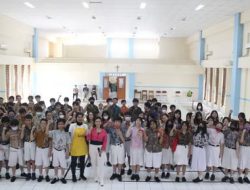 Pelatihan Public Speaking di SMP Providentia: Teknik Presentasi bersama Coach Priska Sahanaya, Pronas, dan Sinotif