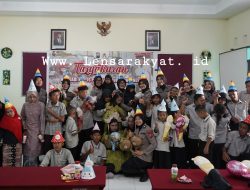 Peduli Kaum Difabel Polres Probolinggo Tasyakuran Hari Jadi Polwan ke – 76 di SLB Kraksaan