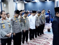 Bentuk Kepedulian, Jajaran Polri Gelar Salat Ghaib Untuk Anggota yang Gugur