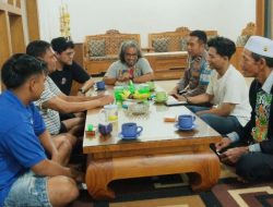 Jaga Kondusifitas Kamtibmas, Kanit Reskrim Polsek Taman Krocok dan Bhabinkamtibmas Sambangi Tomas Desa Trebungan