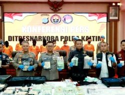 Polda Kaltim Ungkap Peredaran Narkoba Antar Kota dan 8 Orang Dijadikan Tersangka