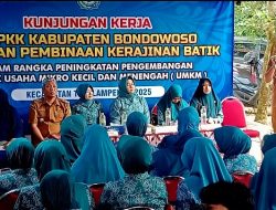 Kades Karang Anyar: Patut Jaga dan Lestarikan Nilai Budaya Dalam Kunker TP PKK Kabupaten Bondowoso di Pengrajin Batik