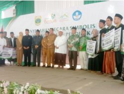 Bupati Bondowoso Salurkan Bantuan BPPDGS Untuk Pendidikan Diniah dan Guru Swasta