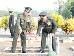 Peringati HUT RI ke-80, Danramil 01 Kota Bersama Forkopimda Bondowoso Gelar Ziarah Nasional di TMP