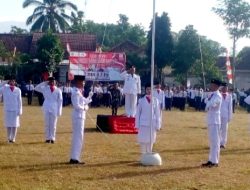 Forkopimcam Tegalampel Gelar Upacara Detik-detik Proklamasi HUT RI ke-80 Dengan Khidmat