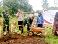 Danramil 0822/01 Bondowoso Pimpin Vidcon dan Peletakan Batu Pertama Pembangunan Gerai Koperasi Desa Merah Putih