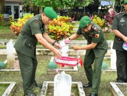 Khidmat dan Penuh Makna, Dandim 0822 Bondowoso Pimpin Ziarah Makam Pahlawan HUT Korem 083/Bdj