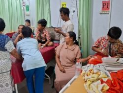 BREAKING NEWS: Diduga Keracunan Makanan Bergizi Gratis, 53 Siswa dan 1 Guru di Sumber Wringin Dilarikan ke Puskesmas