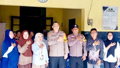 Kapolres Bondowoso Turun Langsung, Bagikan 100 Bingkisan ke Panti Jompo