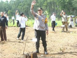 Sinergi Nyata Polri dan Pers di HPN, Kapolres Bondowoso Tanam 1.000 Pohon dan Bagikan Santunan