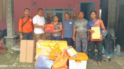 Kebakaran Hanguskan Dapur Kerupuk, Lurah Kotakulon dan BPBD Bondowoso Cepat Gercep Salurkan Bantuan