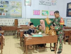 Bulan Ramadan, Babinsa dan SPPG Penambangan Wujudkan Generasi Sehat Lewat Paket Makanan Kering Untuk Ratusan Siswa
