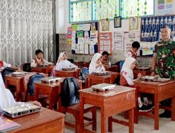 Kepsek SDN Petung 2 Haru! saat 139 Siswa dan 11 Guru Dapat Perhatian Penuh dari SPPG Curahdami Curahpoh