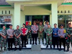 Perkuat Solidaritas dan Sinergitas, Kapolsek Taman Krocok dan Danposramil Jalin Silaturahmi Strategis