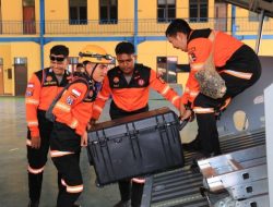 Polri Kembali Kirim Tim SAR dan Bantuan Logistik untuk Percepat Penanganan Gempa NTT