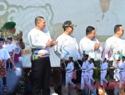 Kapolres Bondowoso Apresiasi Ribuan Pelajar dalam Pawai Budaya HARJABO ke-207, Tampilkan Pesona Budaya dan Kearifan Lokal