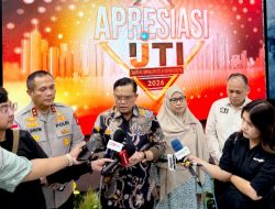 Dirjen PAUD Dikdas PNFI Dinobatkan sebagai Tokoh Transformasi Komunikasi Pendidikan di Apresiasi IJTI 2026